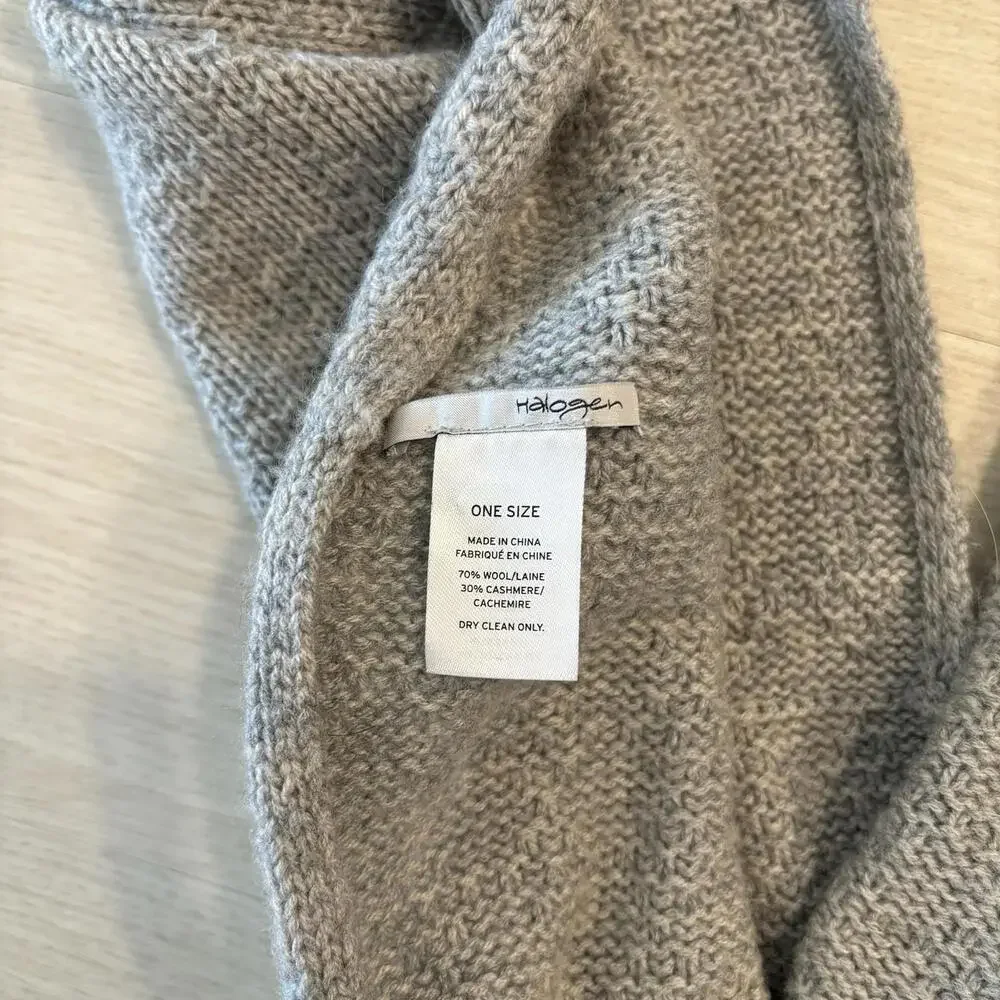 HALOGEN Wool Cashmere Infinity Wrap Scarf Gray Neutrals Capsule Essentials Cozy